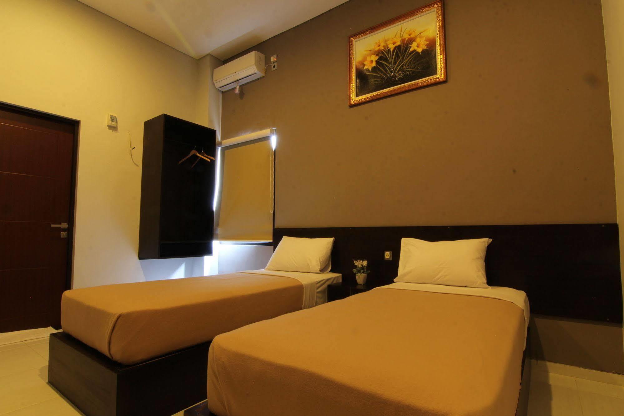 Hotel Mandari Pabean Buleleng Exterior foto
