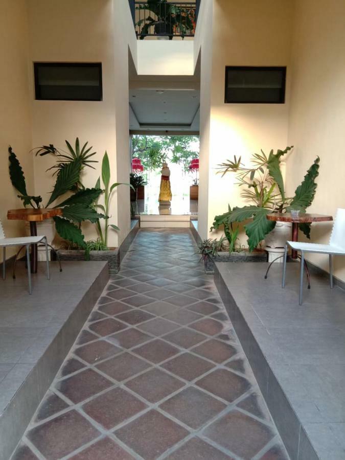 Hotel Mandari Pabean Buleleng Exterior foto